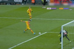 巴塞罗那足球俱乐部转会困境：注册难题与财务引援挑战